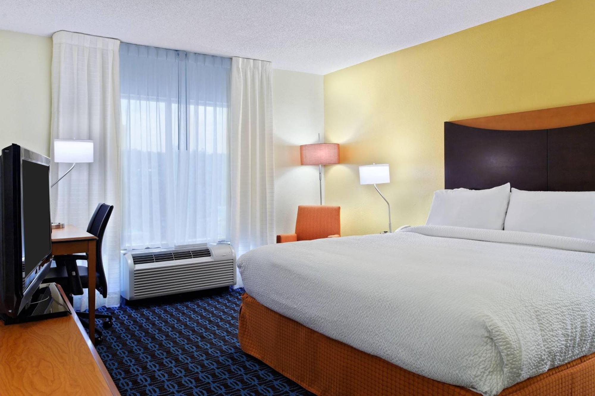 Fairfield Inn & Suites Charlotte Arrowood Kültér fotó