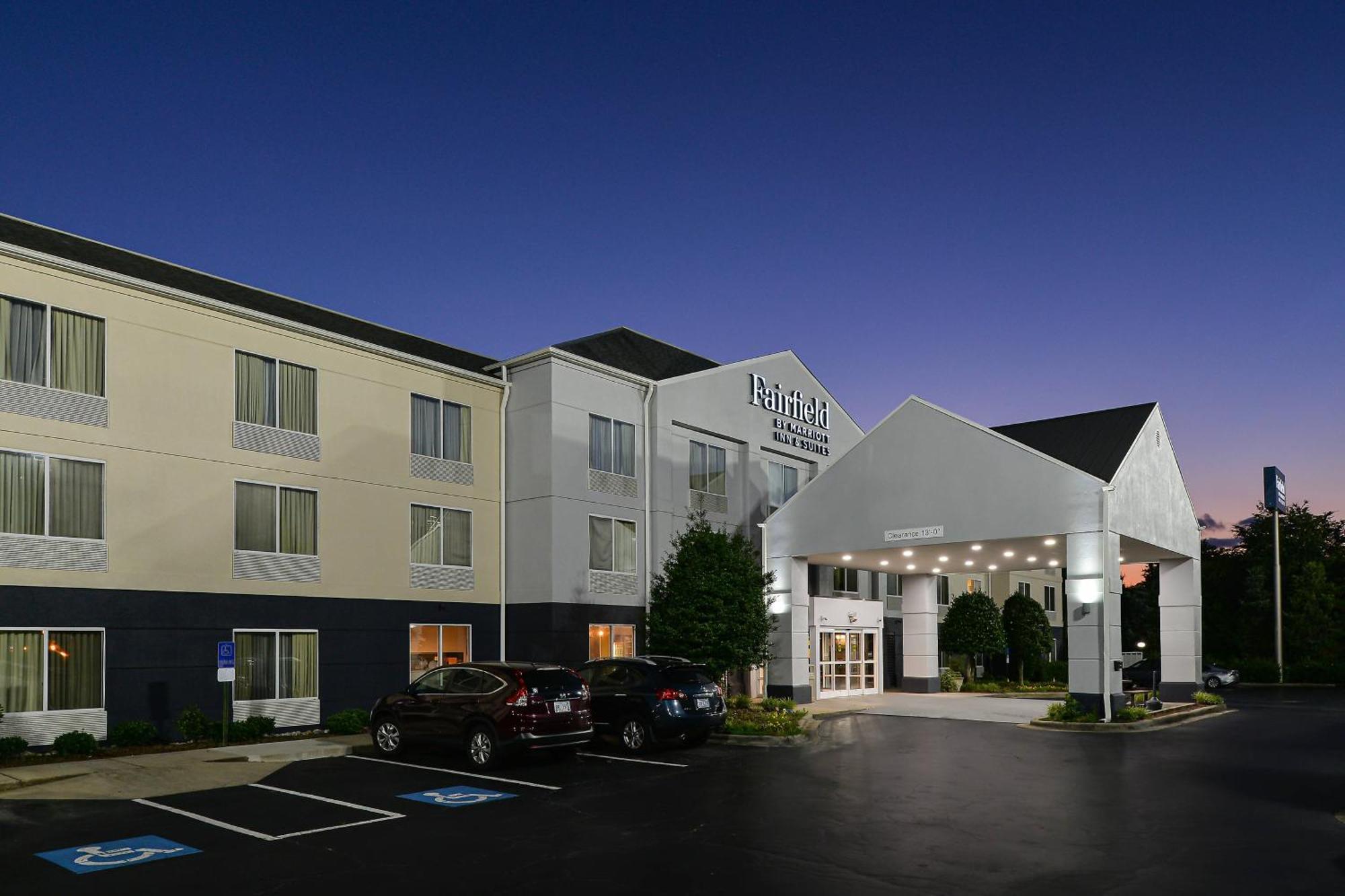 Fairfield Inn & Suites Charlotte Arrowood Kültér fotó